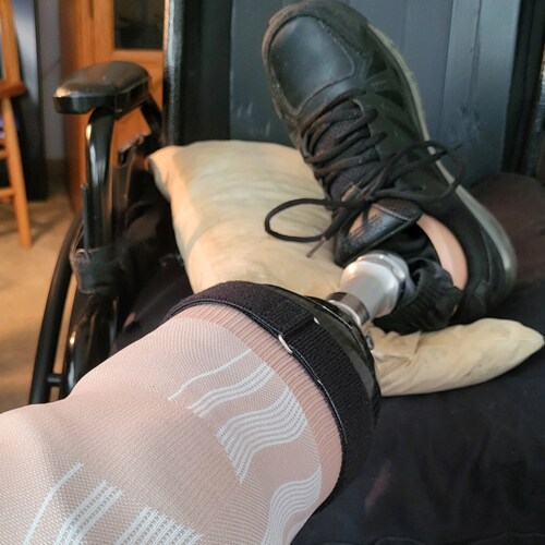 She was WRONG.
NEVER, RESIST ... RUN from an LEO/FED OFFICER.