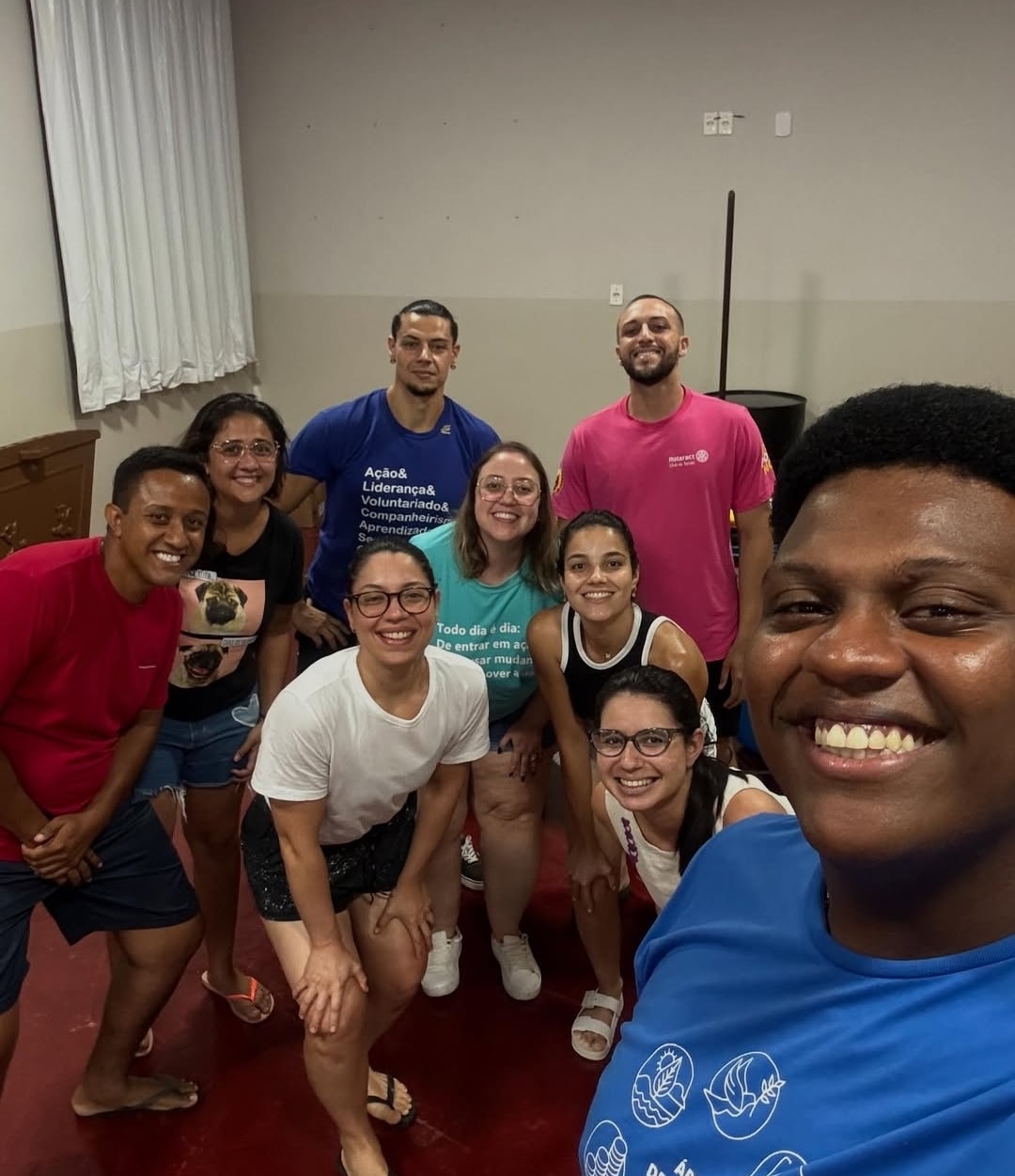 Texto do Rotaract Club de Tanabi:

Mais um dia de reunião ordinária!

Vem muita coisa top por aí, he...