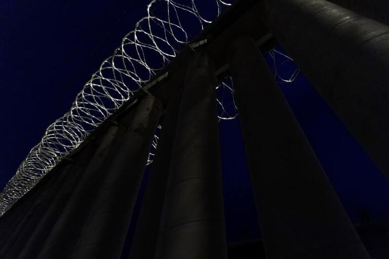 Pentagon:   1.5K Troops Sent to Border Is 'Just the Beginning' - #MSN  https://www.msn.com/en-us/news/us/1-5k-troops-sent-to-border-is-just-the-beginning/a