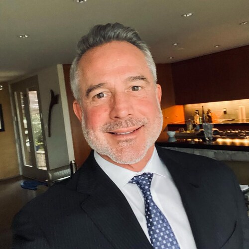 Proud father 💕 Portfolio Manager 💼 horse lover 🐎 research 📕 Money minded 💰 Daily Crypto Insights  📈 Crypto Educato...