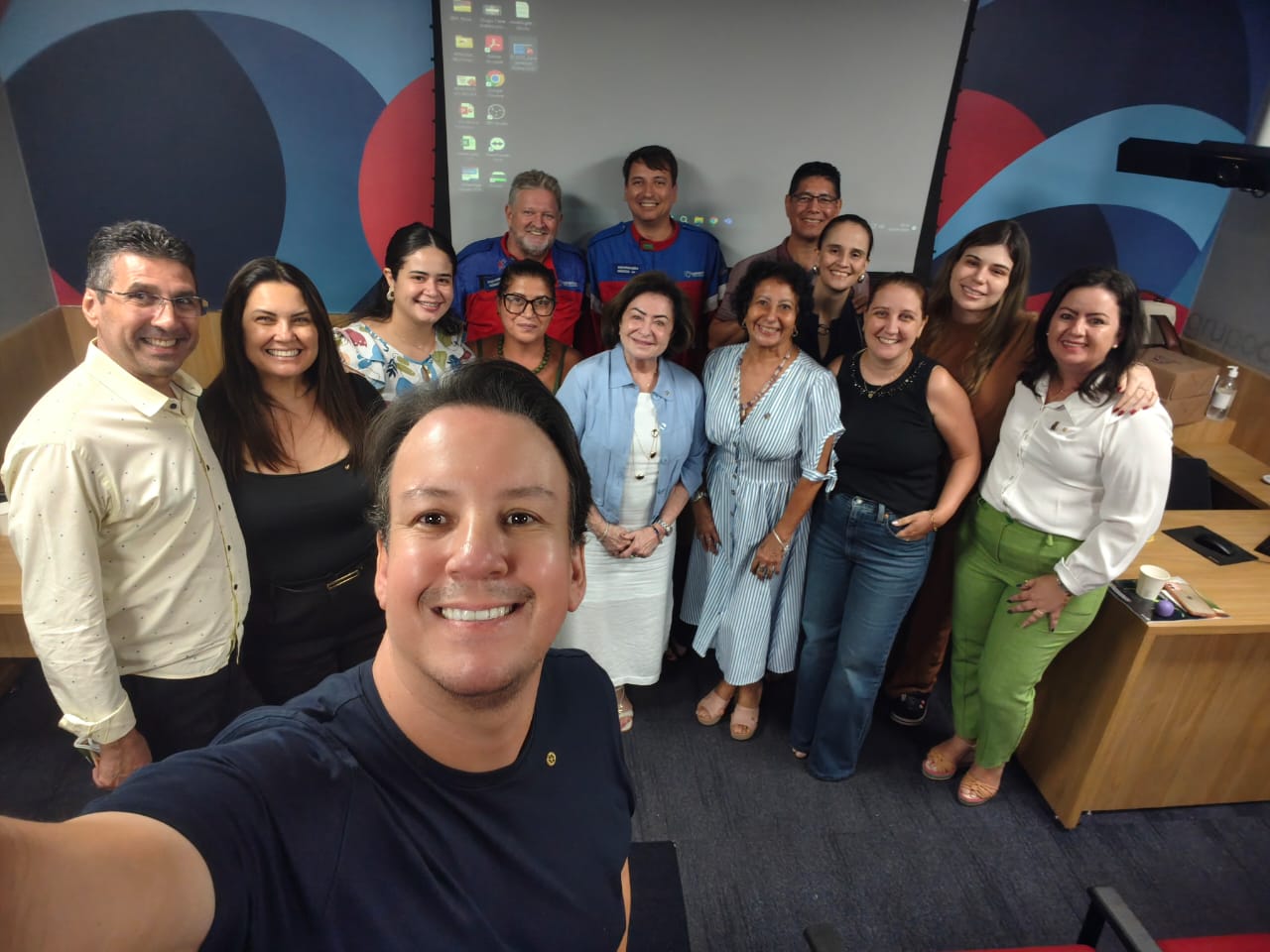 No dia 2 de abril aconteceu a décima sexta reunião ordinária do Rotary Club de São José do Rio Preto...