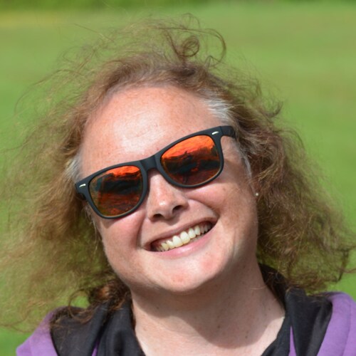 Online violin & piano teacher 
🎻🎹 
Zoe's Mum.❤
Wildlife lover 🦔🦉
Christian ✝️