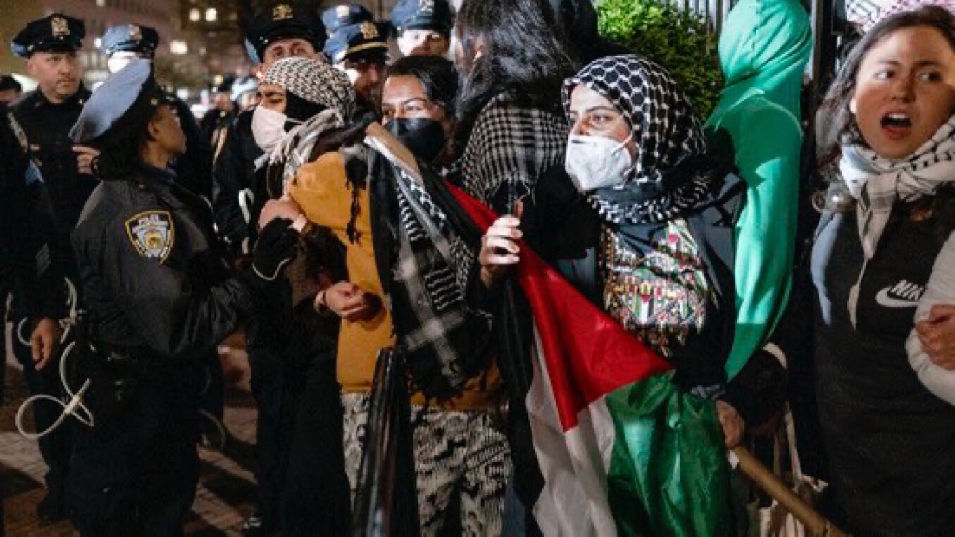 This should PISS YOU OFF! 😤

At Columbia University there are 35,978 student enrolled. 

Out of tho...