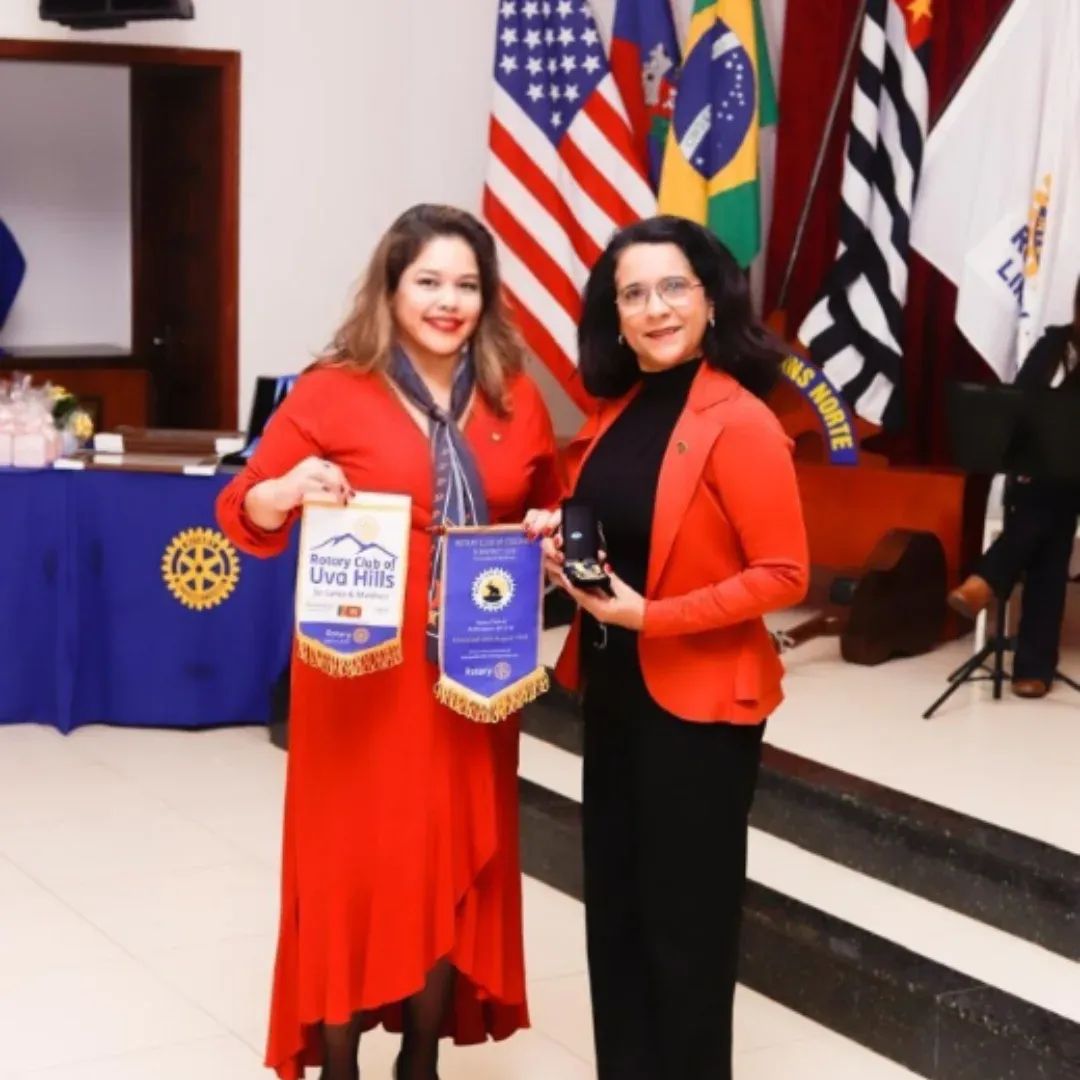 Texto do Rotary Club de Lins - Norte:

Recebimento de Flâmulas

Tivemos a honra de realizar uma home...