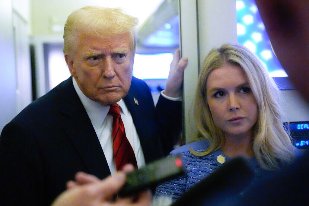 🚨🇺🇸🇮🇷 TRUMP: “IRAN VERY CLOSE TO A NUCLEAR WEAPON”

Aboard Air Force One, Trump dismissed Tulsi...