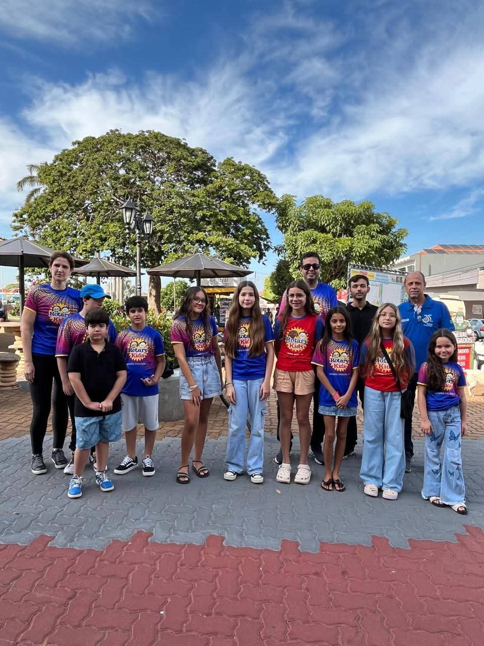 Na manhã deste sábado, 21 de Junho, as crianças do Rotary Kids de General Salgado realizaram uma lin...