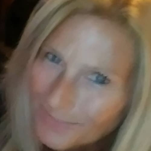 Retired USAF MSGT MECHANIC 
GOD & COUNTRY 1ST
Patriot 
PROUD AMERICAN
Will always fight for my country!! Love my goats a...