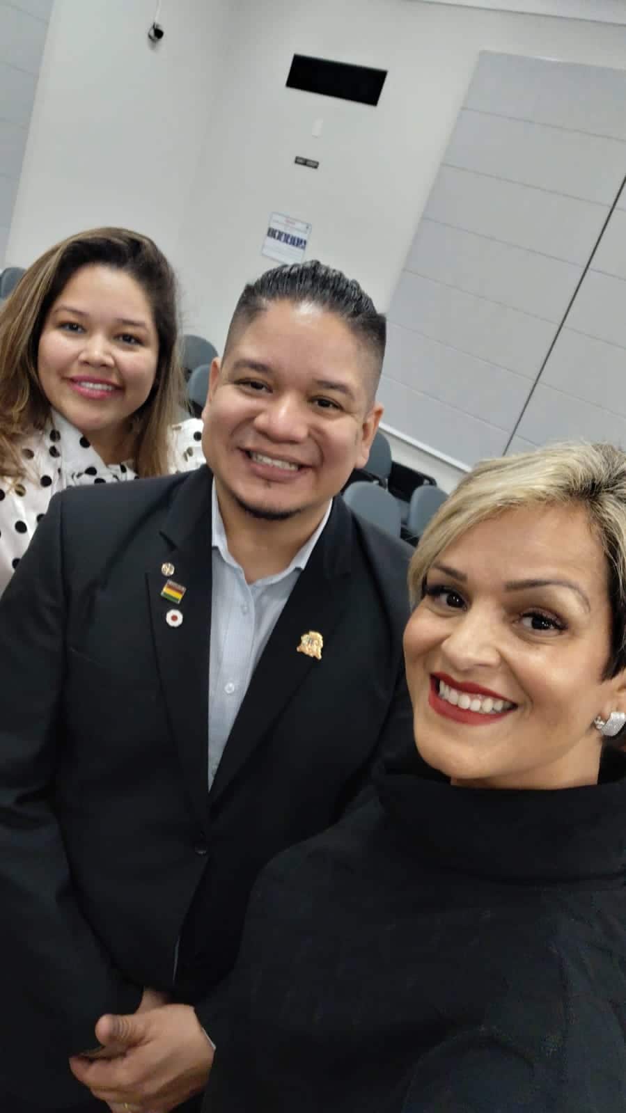 Texto do Rotary Club de Lins - Norte

Nosso associado Alfredo Alves Neto recebeu o "Título de Cidadã...