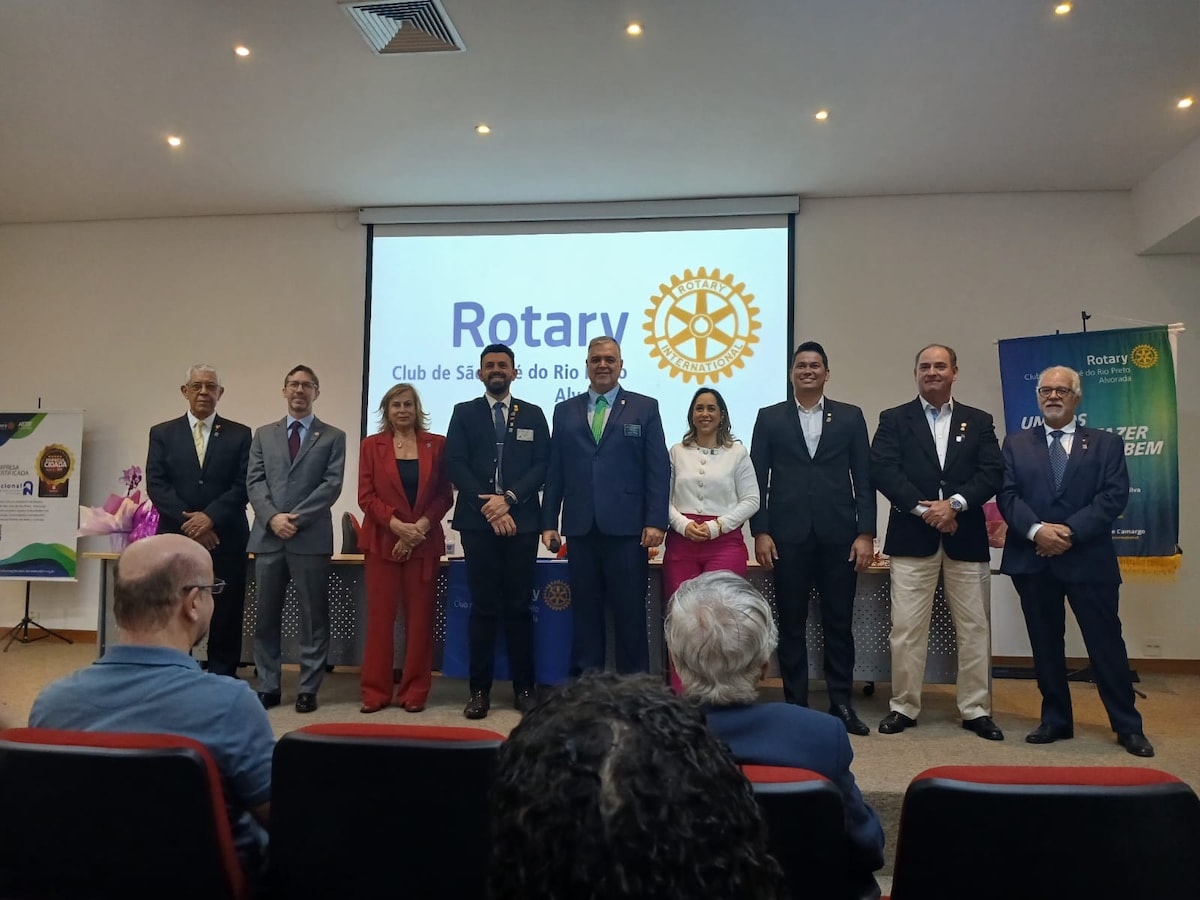 Posse da diretoria do Rotary Club de São José do Rio Preto - Alvorada

O Rotary Club São José do R...