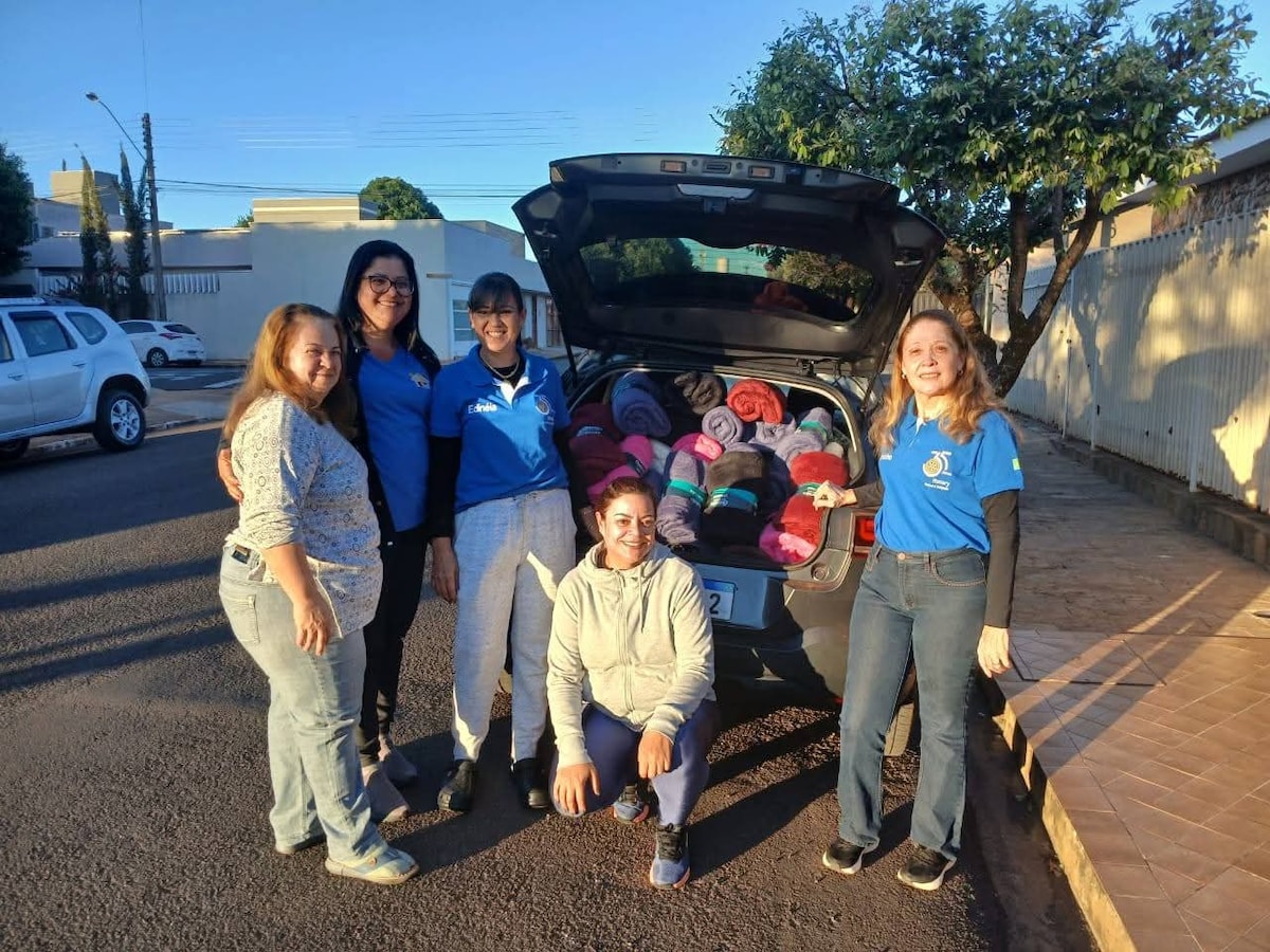 Caros amigos.

A campanha de doação de cobertores feita pela Casa da Amizade e Rotary Club de Genera...