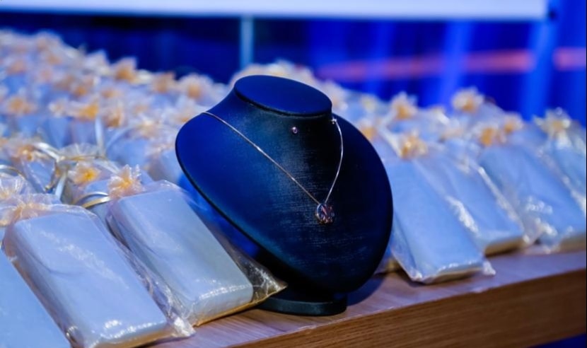 Semijóia com propósito – Ano Rotário 2025-26

Apresentamos uma semijóia exclusiva, que representa as...