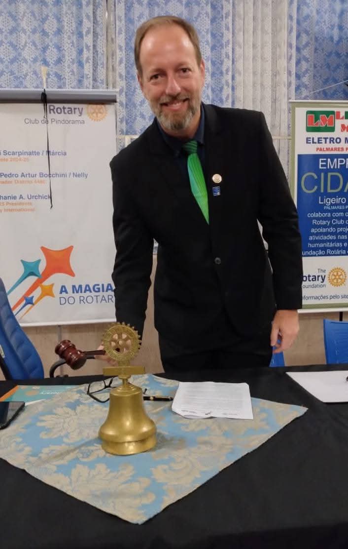 Texto do Rotary Club de Pindorama 

Na noite do dia 10/07 realizamos a cerimônia de posse do novo co...