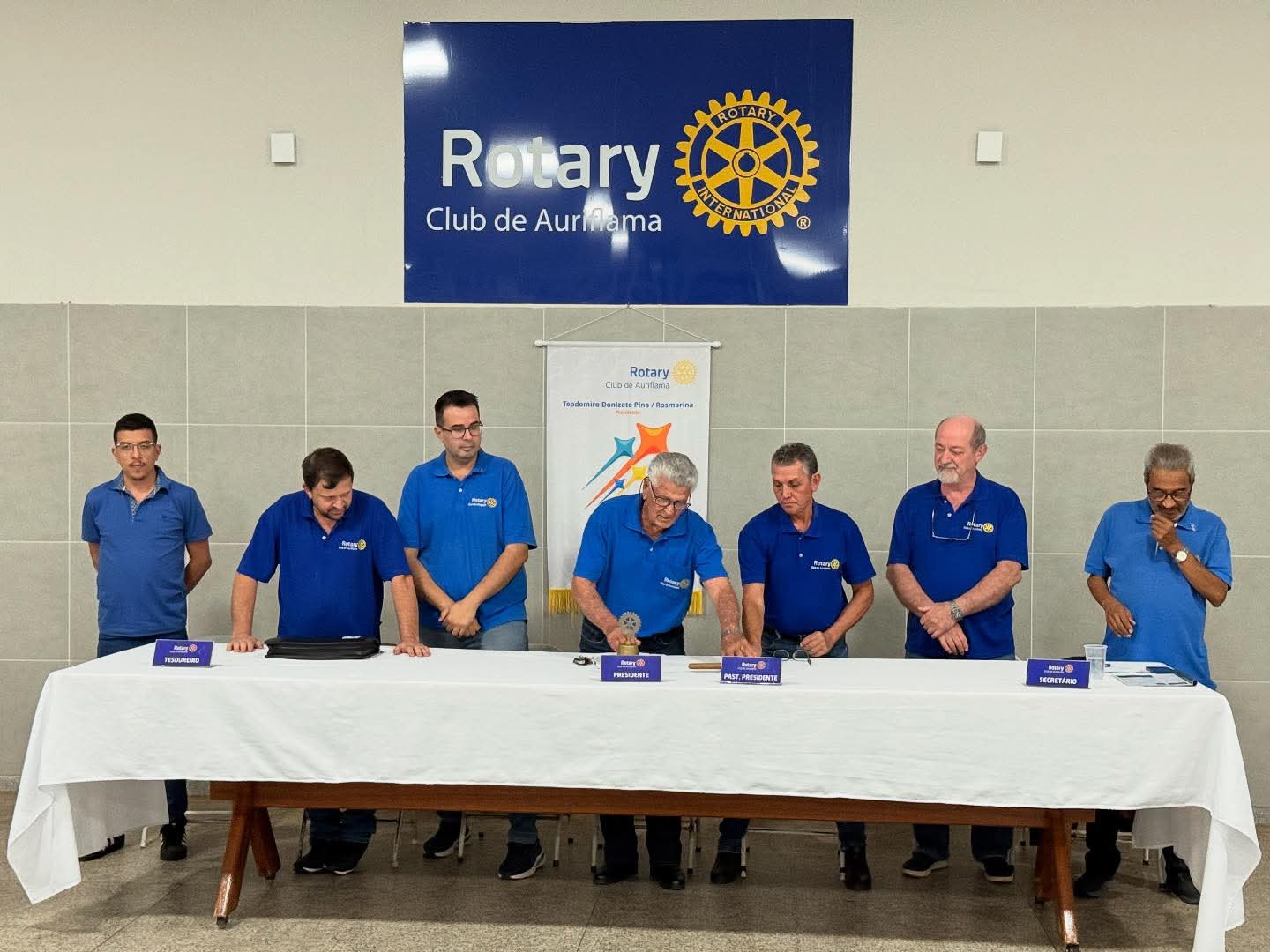 Texto do Rotary Club de Auriflama

Na noite do dia 10 de julho, realizamos nossa segunda reunião ord...