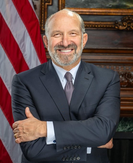 JUST IN: 🇺🇸 Commerce Secretary Howard Lutnick calls for Fed Chair Jerome Powell to resign.
