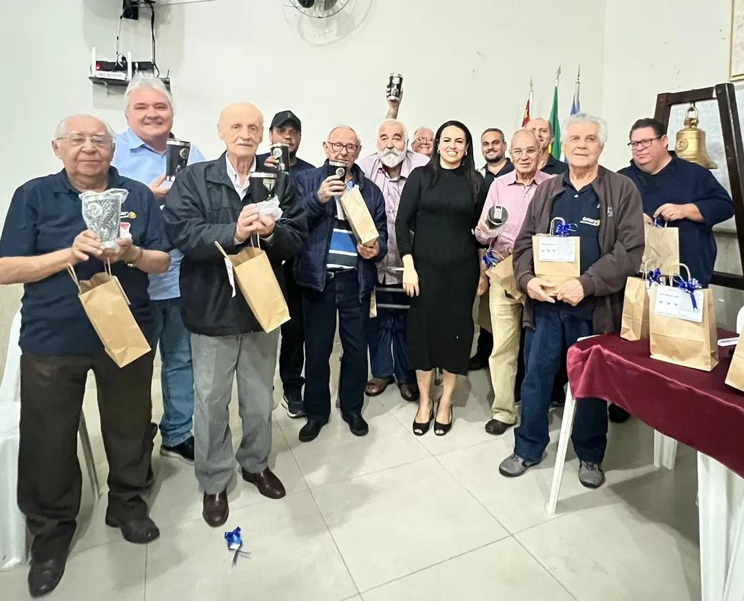 Uma noite cheia de afeto no Rotary Club de Monte Aprazível.

Na Festiva do Dia dos Pais, os companhe...