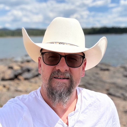 Adventurer; camper; dog lover; dream-chaser; flight attendant; hiker; movie-goer; music-lover; optimist; singer; travele...