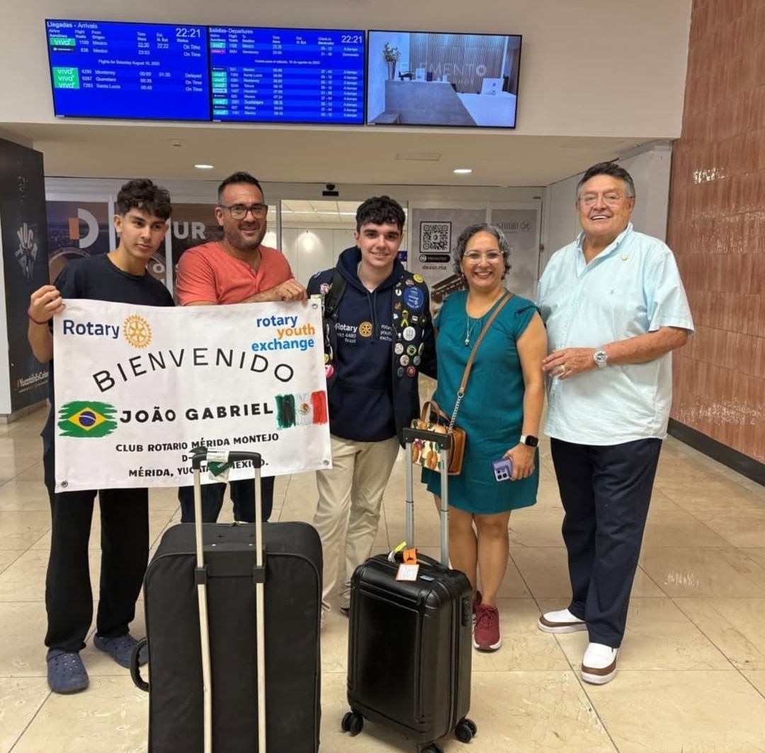 Texto do Rotary Club de Jales

Intercambista jalesense embarca para temporada no México pelo Rotary....