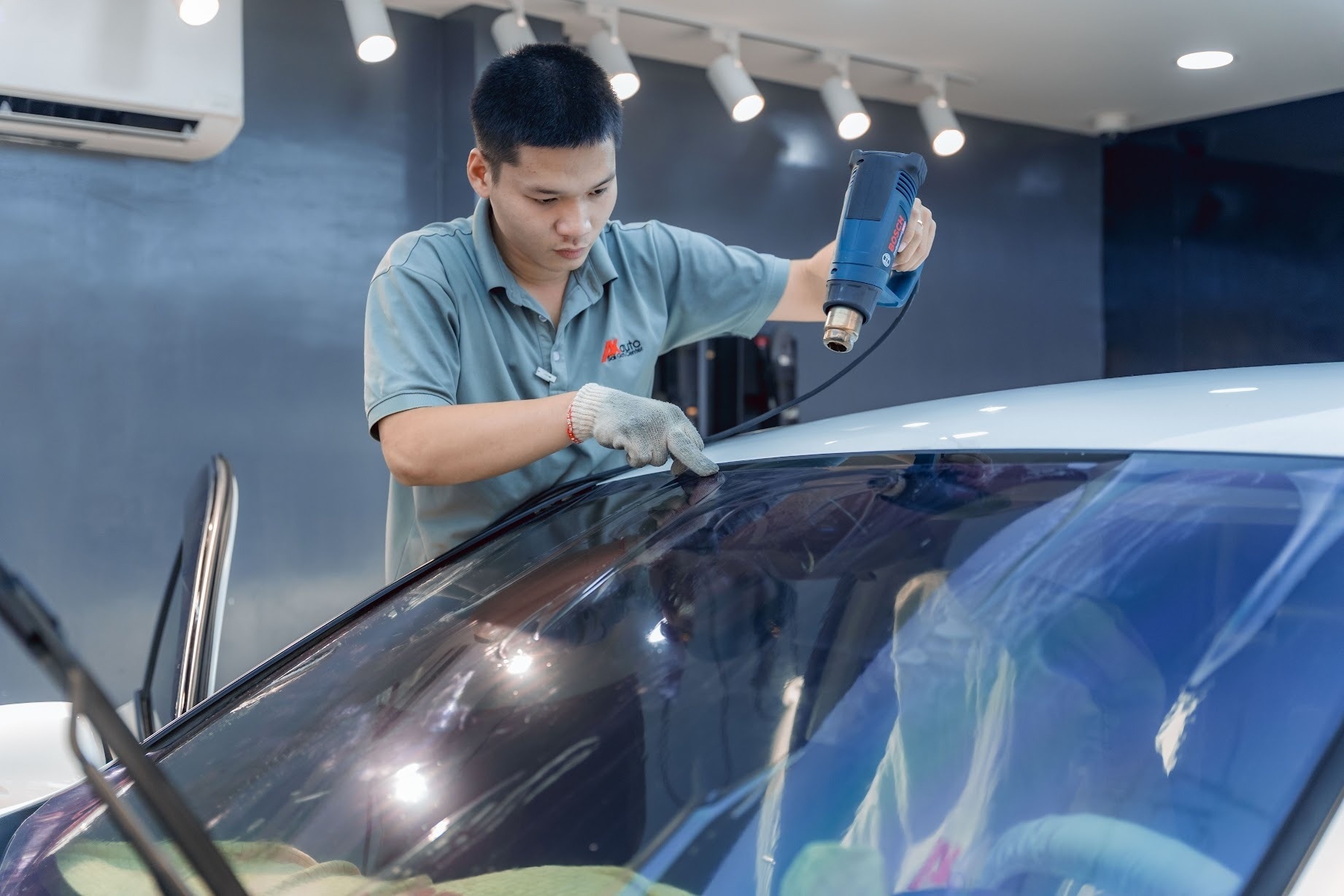 Top 5 lợi ích bất ngờ khi sử dụng phim cách nhiệt ô tô chính hãng

Phim cách nhiệt ô tô chính hãng k...