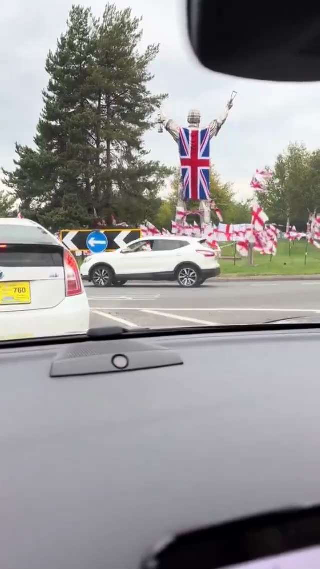 TommyRobinson1 on GETTR: Tinman roundabout in Brownhills, Walsall, which sa...