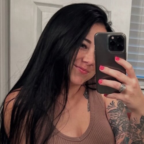 Am looking  a serious relationship can be very honest with me