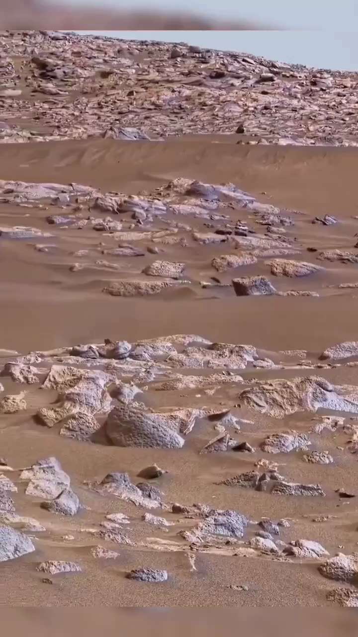 美国宇航局发布了火星新镜头，拍摄距离为 2.25 亿公里！
与地球表面很相似……难道是人类的过去？我们的先祖文明让我们移居到了地球吗？