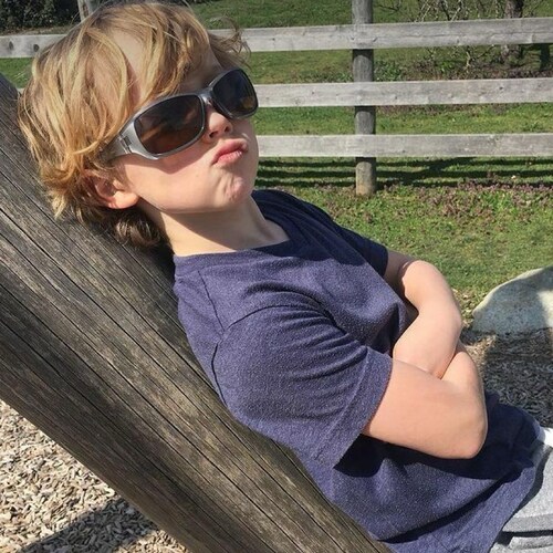 يعرب او إرم او خلودي او ابو لولوه

better live your life 
we are running out of time

-“All the stars” ★
°o .°o .°o°.o°....