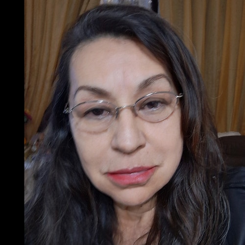 Brasileira Cristã Católica Praticante..Patriota Armamentista Mãe e Avó. Se Deus é por nós quem será contra nós?Ninguém!....