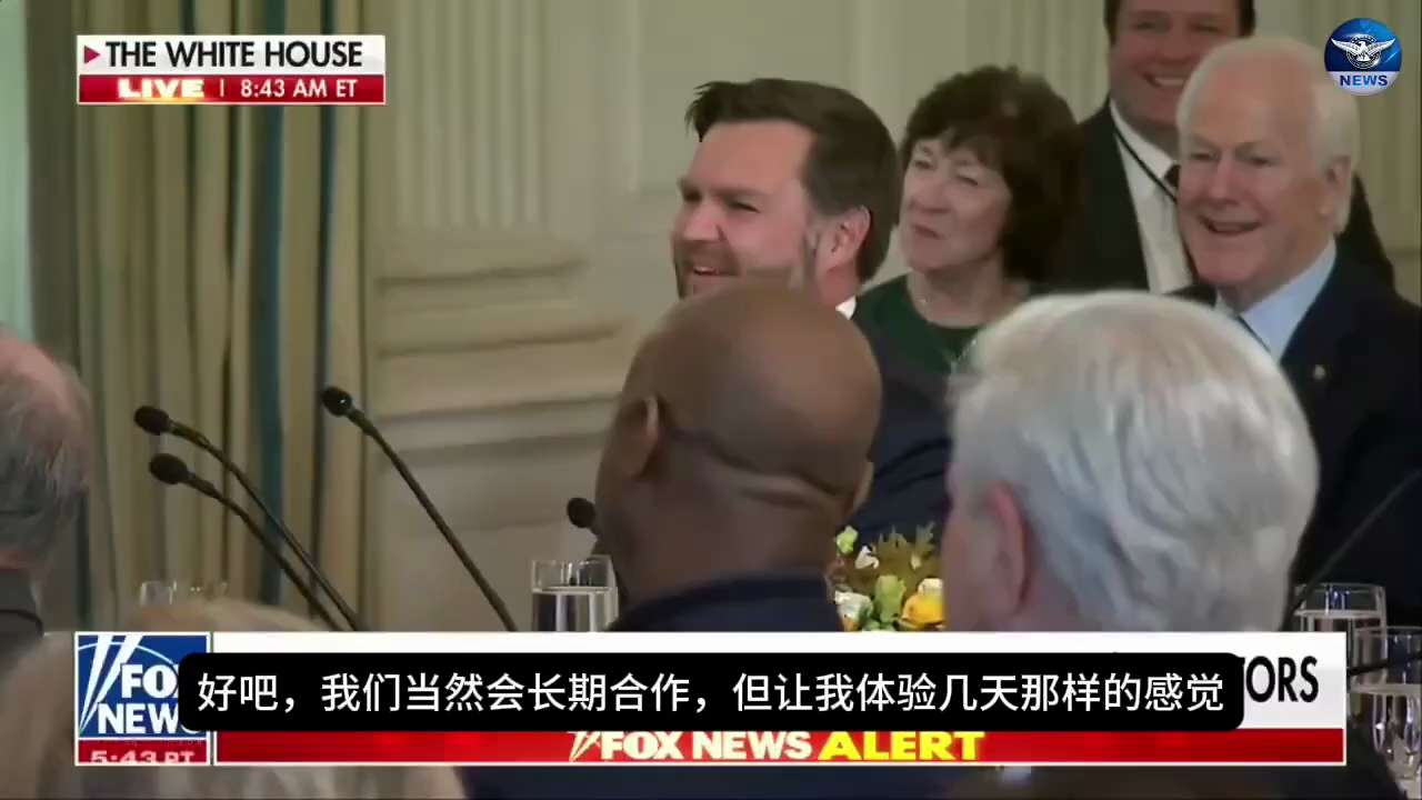 川普爆笑调侃习内阁：盼自家团队“笔直坐、不敢插话”！直指JD万斯爱打断

11月6日，川普总统在白宫早餐会上忆与习近平会晤，逗趣描述：“习近平两边各坐六人，每人笔直坐着，一动不动。我对其中一个说话——...