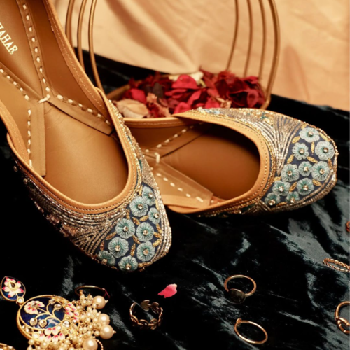 Gulbhahar brings you luxury Punjabi Juttis that speak of timeless artistic heritage and modern design.