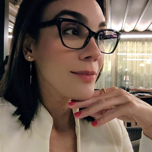 Opinião sobre temas políticos, religiosos e filosóficos, é minha. 
Pós-graduada em D. Penal e Proc. Penal pelo Ministéri...