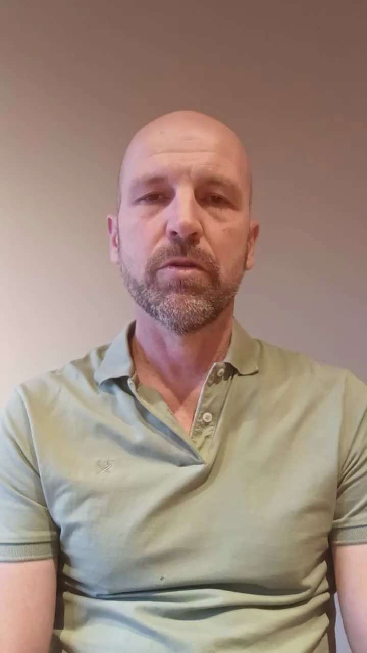 Bernd Bayerlein: Der Ex-Vorstand der "Polizisten für Aufklärung" bittet um Unterstützung für sein Di...