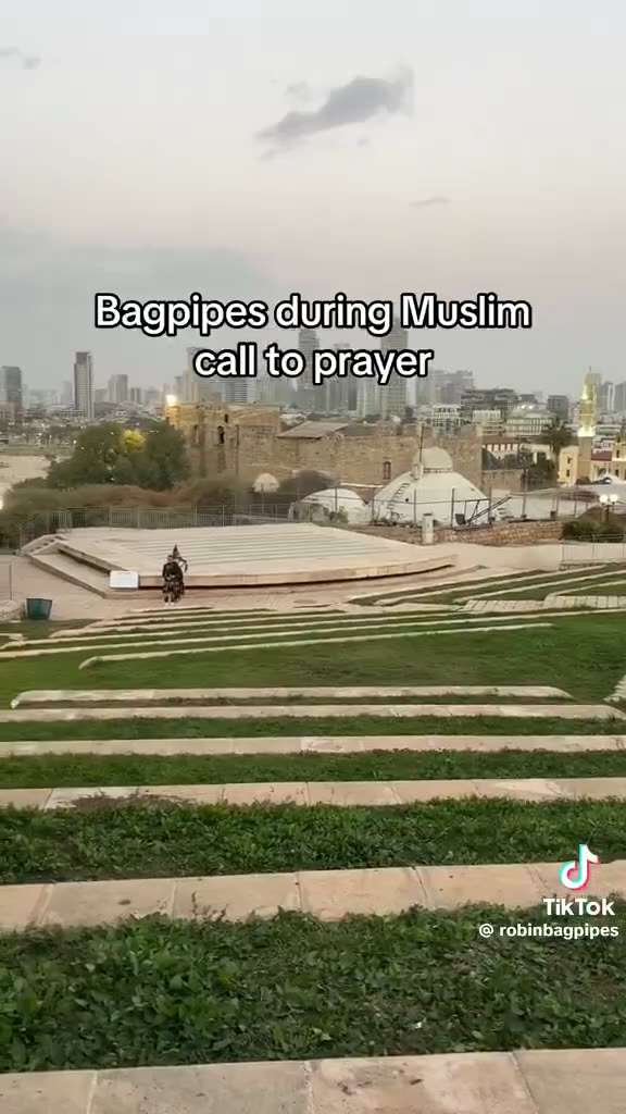 BAGPIPES DURING MUSLIM CALL TO PRAYER

Joey Mannarino:
BEAUTIFUL!!!

Didn’t realise how much I liked...