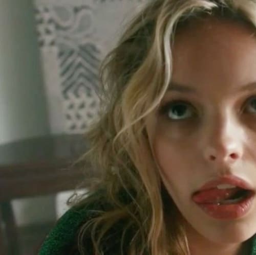 يعرب او إرم او خلودي او ابو لولوه

better live your life 
we are running out of time

-“All the stars” ★
°o .°o .°o°.o°....