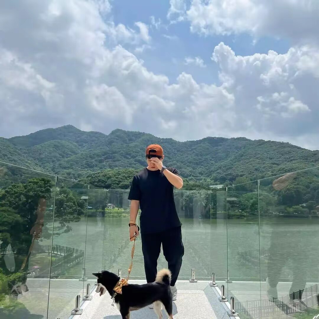 자연 속에서 잠시 멈춤.
바람, 물, 산 그리고 나와 너 🐕
이 순간이 딱 좋아.
#Nature #peacefulmoments #photography #highlights #vi...