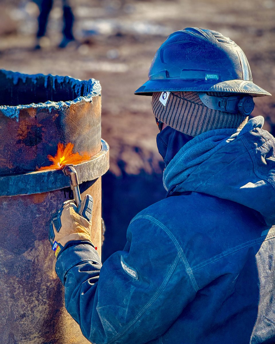 U.S. Navy Jan 20, 2026 · 12:00 PM EST


Ice-cold steel, red-hot sparks. 🔥💪🥶 Certified Seabee Stee...