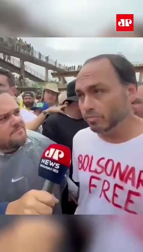 🇧🇷🇧🇷😎

Carlos Bolsonaro 

