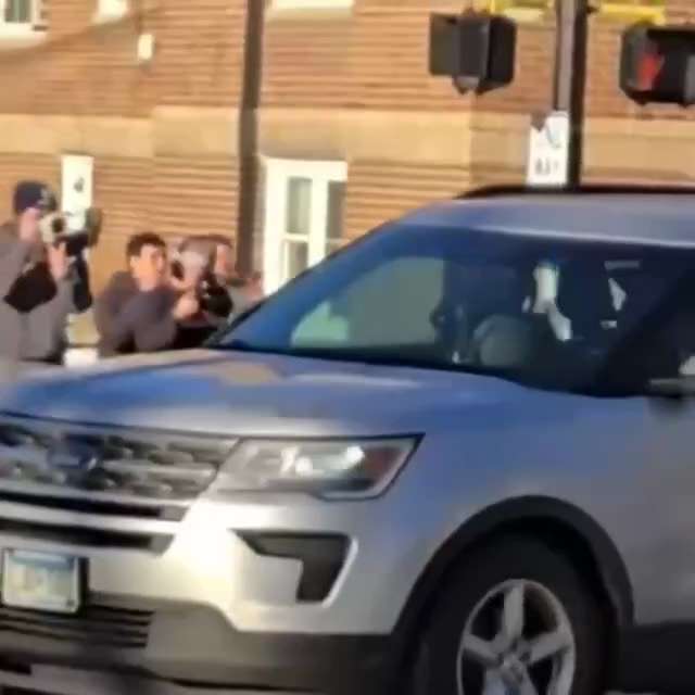 AssauIt me, motherfcker!!!" - Alex Pretti on January 13th trying to get injured by federal officers
...