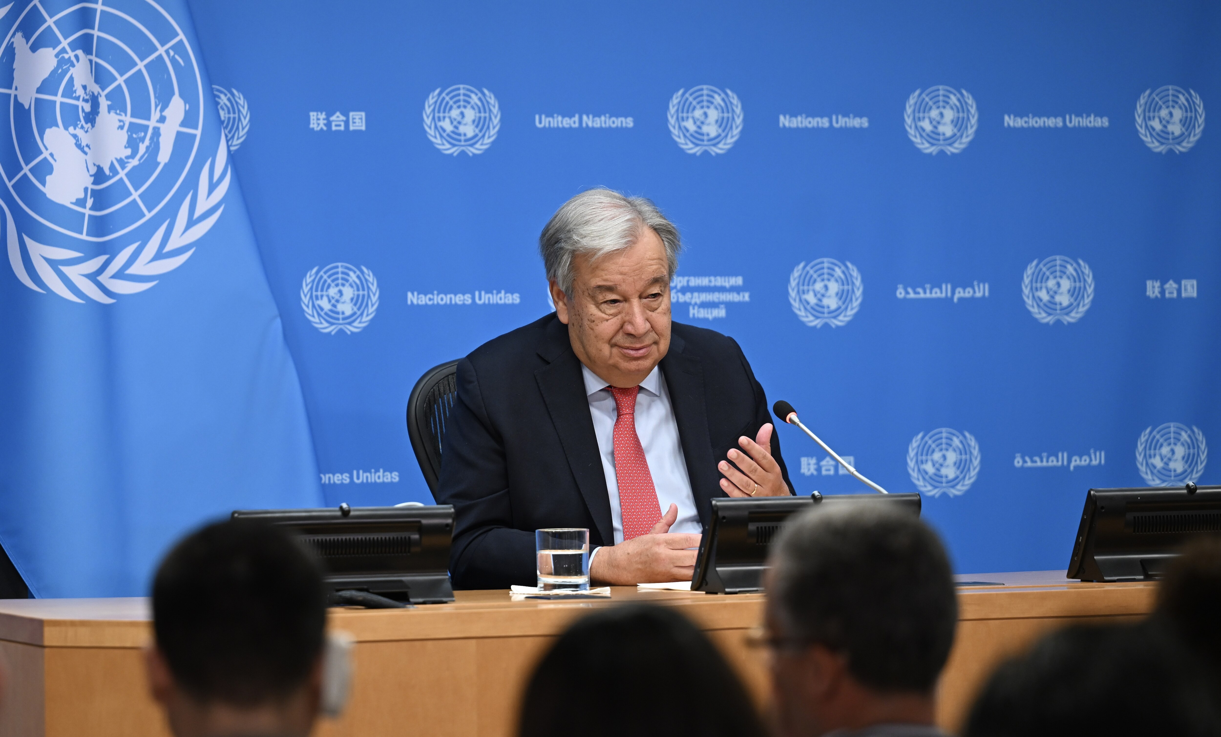 UNO steht vor "unmittelbarem finanziellen Zusammenbruch"! 

Das jedenfalls behauptet Generalsekretär...