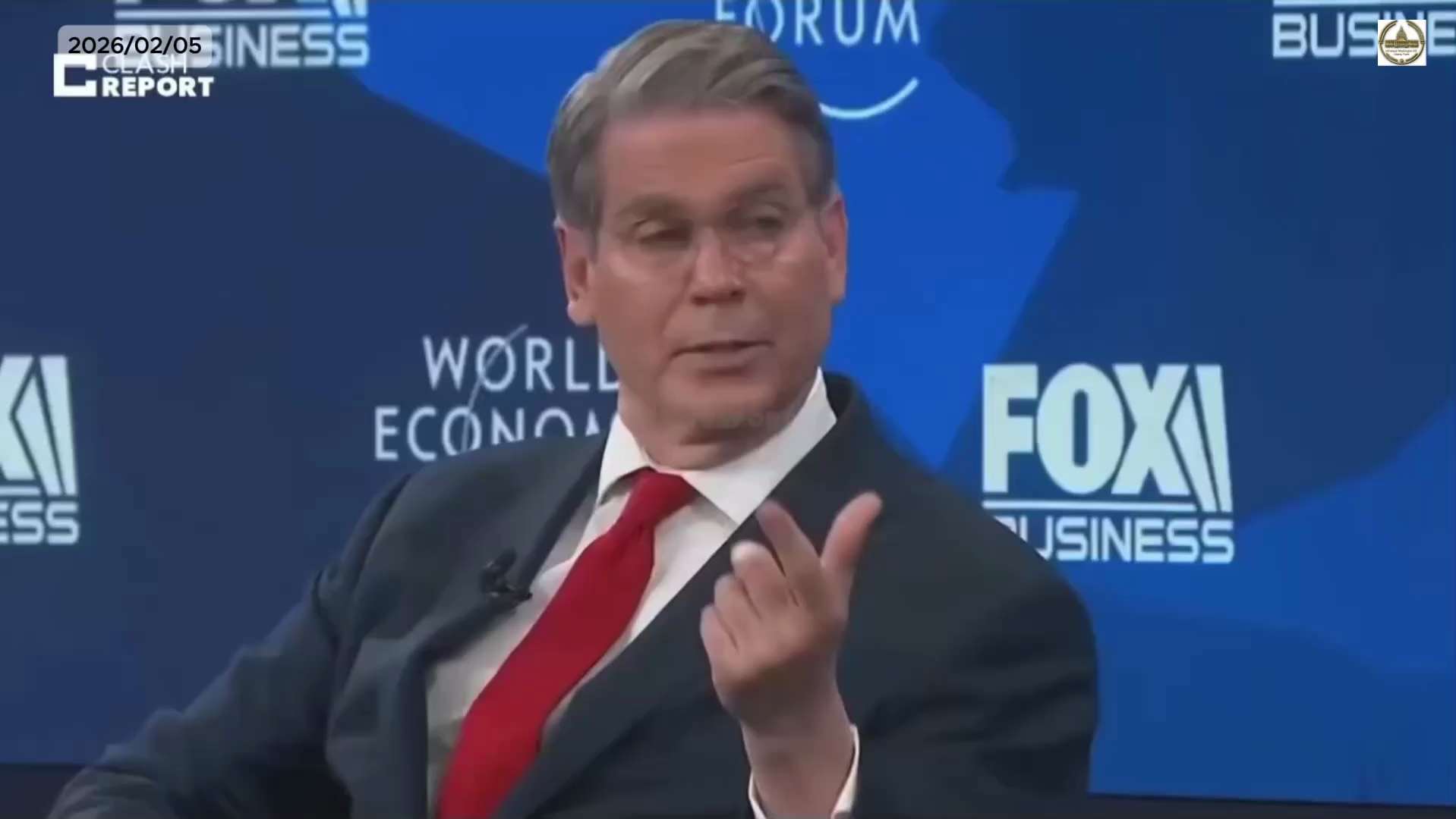 美國財政部長對全球晶片依賴問題拋出了一個重磅警示。

貝森特直接向世界發出警告：
97% 的先進晶片來自台灣。

只要一次封鎖——
經濟浩劫就會重擊全球。

這種脆弱性，
說明了一個現實：

當美國把...