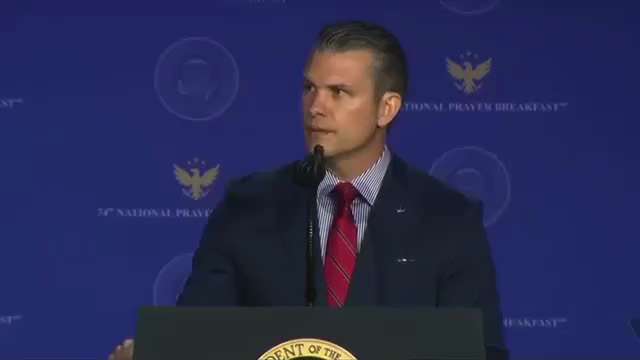 🇺🇸✝️ 赫格塞斯：“每一天，尤其是在这座城市，所有的权力、所有的荣誉和所有的荣耀都属于我们的主和救世主耶稣基督！基督是王。”👏

美国是一个基督教国家！ 🇺🇸