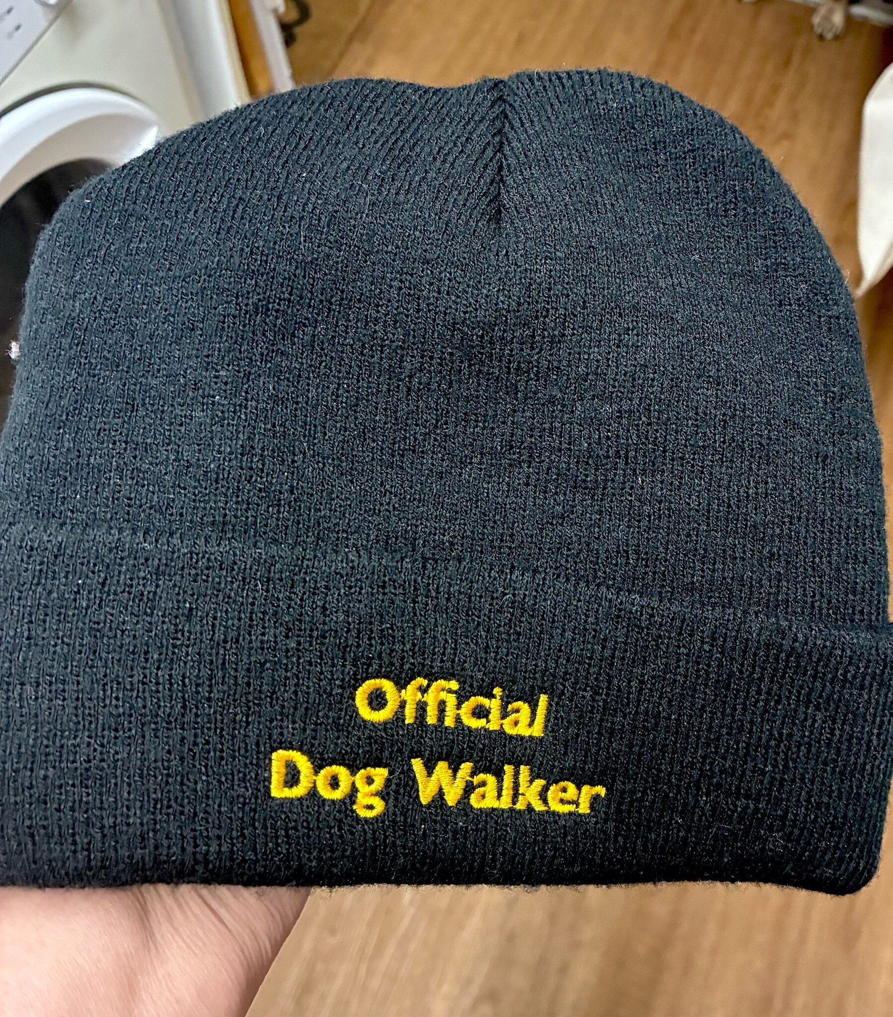 The lady on my local charity shop, put this aside as she thought I’d like it.. for £3 I did 😃