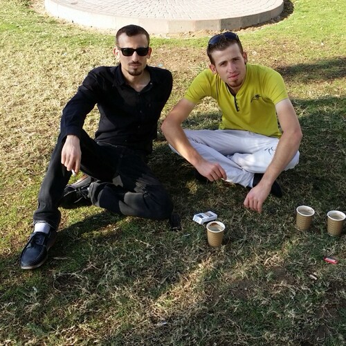 أغلبُ الّذين فهموا الحياة جيّدًا 
‏اختاروا ثلاثةَ أشياء فقط :
‏البساطة ‘ والهدوء ‘ وقلّة الظّهور