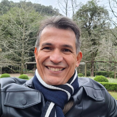 Militar/Brazil
Assuntos de Interesse:
Geopolítica, Cultura Geral e Interação Social com pessoas e costumes de outros paí...