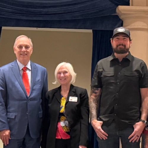 political news junkie, I LOVE God and my Country! From a Military family, proud daughter of a Marine. I refuse to be sil...