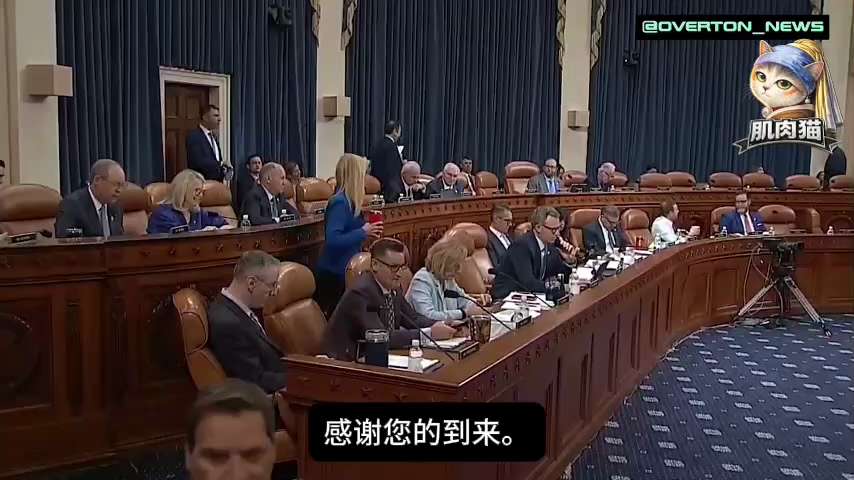 💥国会听证会现场爆发！共和党议员当众痛斥福奇：对国会撒谎，对美国人民撒谎，摧毁了整个医疗体系的公信力

4月16日，RFK Jr.出席众议院筹款委员会听证会的现场。

🤬北卡罗来纳州共和党议员格雷...