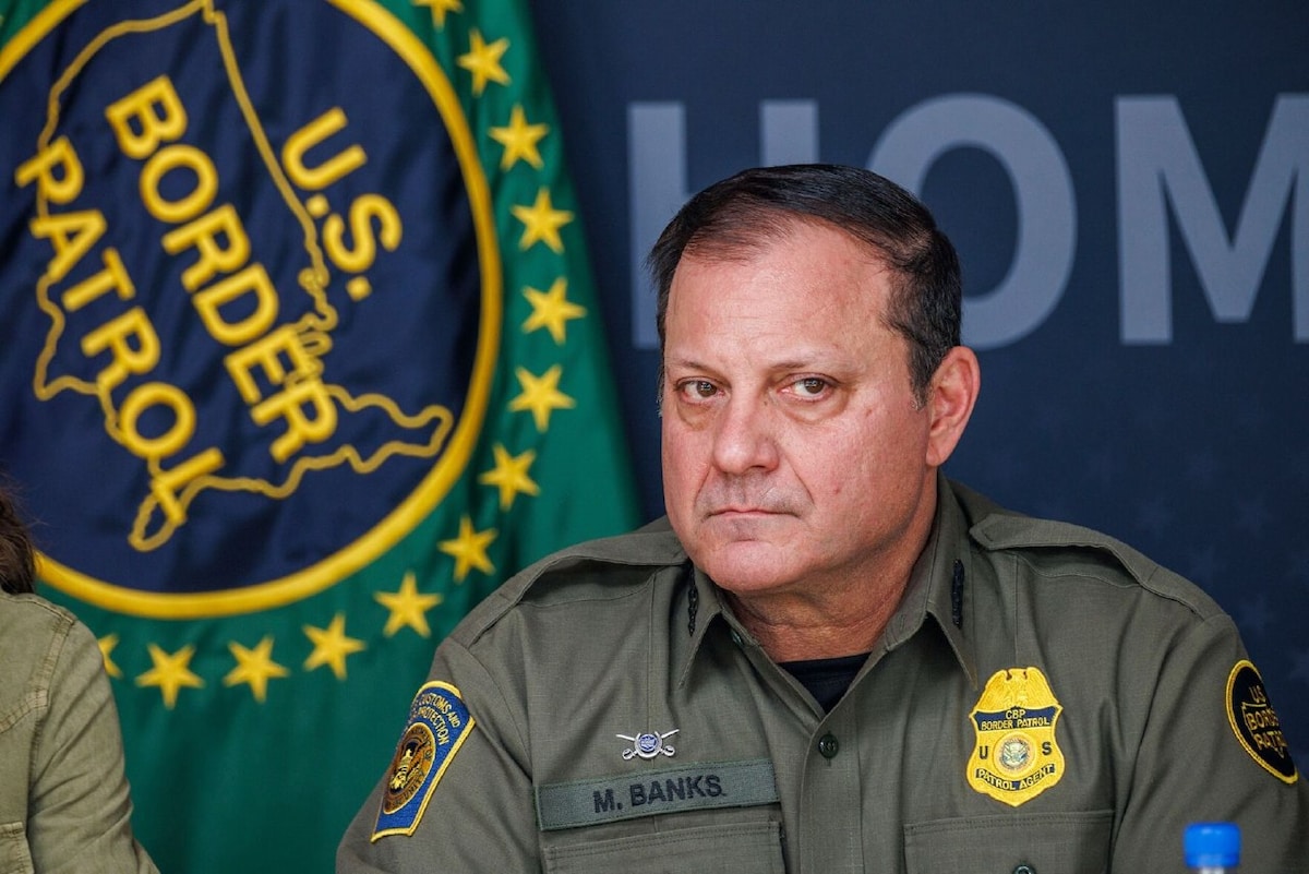 #US. #Border #Patrol #chief #MichaelBanks #resigns "It’s time to enjoy the family and life."

Mike B...