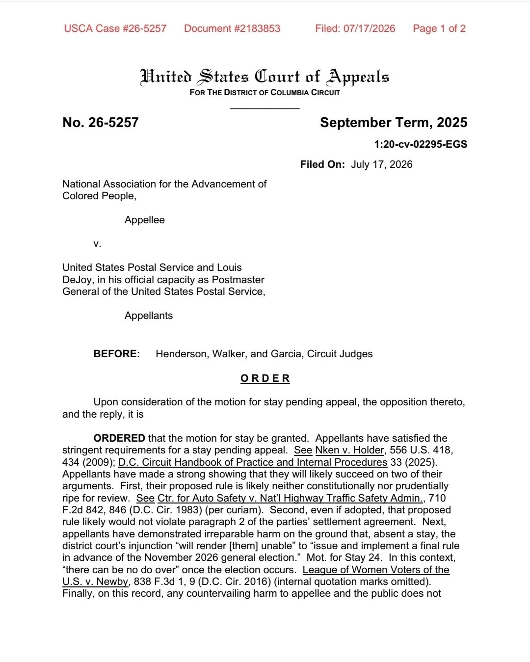 【美国之声】2026年7月17日，美国哥伦比亚特区巡回上诉法院（D.C. Circuit）发出临时中止令（temporary stay），暂停了下级法院（华盛顿特区地方法院）对美国邮政署（USPS）新...