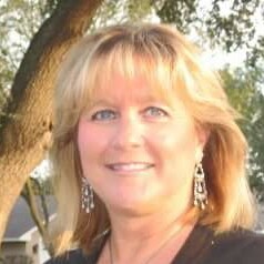 Christian wife, mother,  grandmother who loves this country!