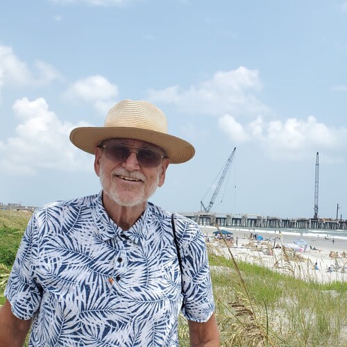 Staunch Conservative America First proponent who has come to realize there is little difference between elites in either...