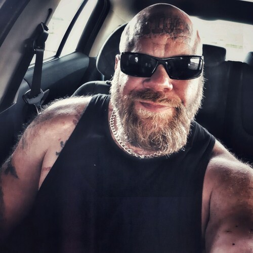 Musiker/Künstler aus Berlin. Das ist der Offizielle und einzige Kanal von Patrick Killat aka Villain051. 💪🇩🇪